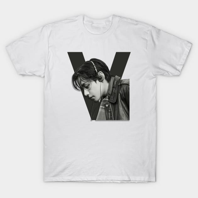 BTS V Friends Kim Taehyung T-Shirt by WacalacaW